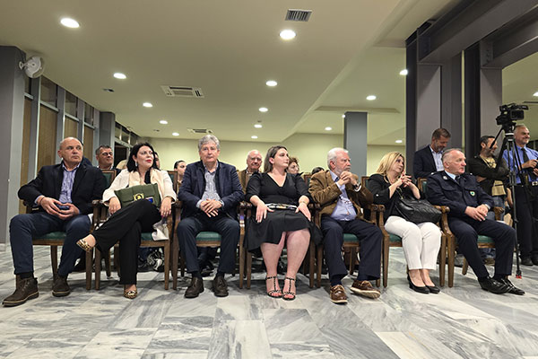 vraveusi syntelestwn afis4