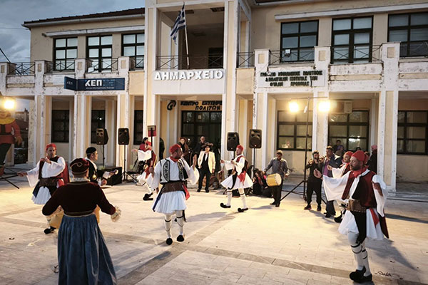 tragano genitsaristikos