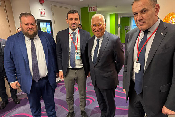 24b1a4ec 2b0e 45a9 aac2 466d9c01a9d7