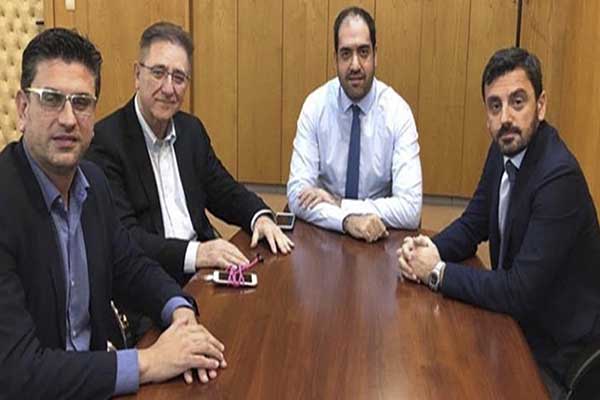 D02EFFB3 9DB1 4AE0 AA93 D64FE0C16C9F