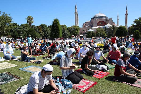 agia-sofia-pistoi-tourkoi-proskinima