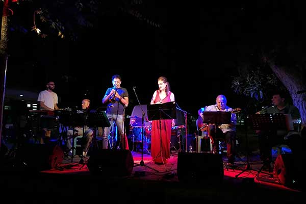 eumusicday tanque harmonica