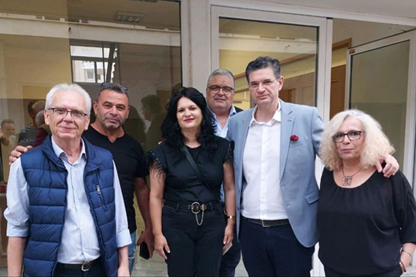 6dc93ff9 a4df 4a5d bb16 3d8fbabe7eee