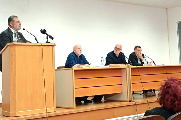 11 MPELOGIANNH EKDHLWSH