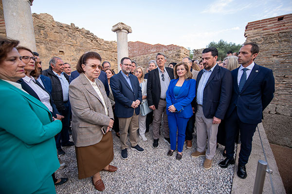 mendwni egkainia arxaiologikos6
