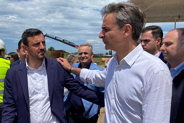 ΝΙΚΟΛΑΚΟΠΟΥΛΟΣ