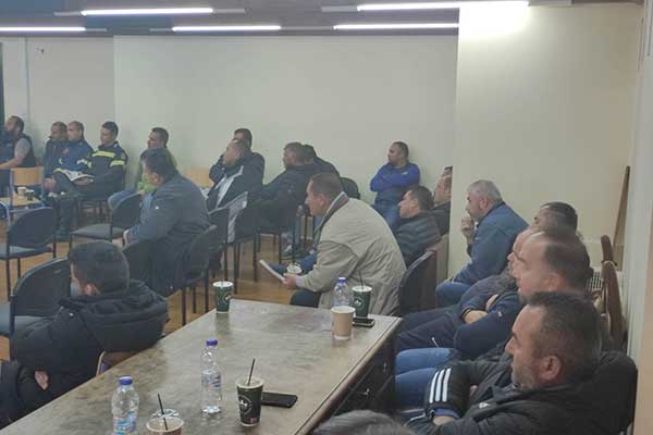 received 2832245080243976