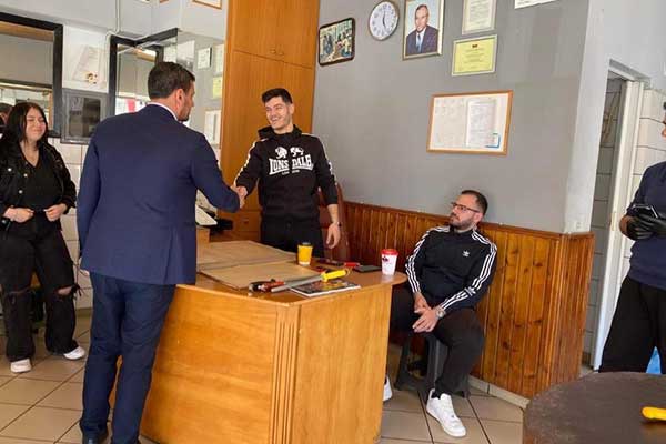 563AC7B8-A21E-4087-978A-5532F8064C85